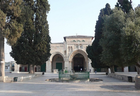 Главный северный фасад мечети Эль-Акса.