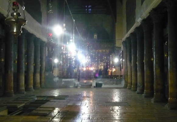 Интерьер храма Рождества.